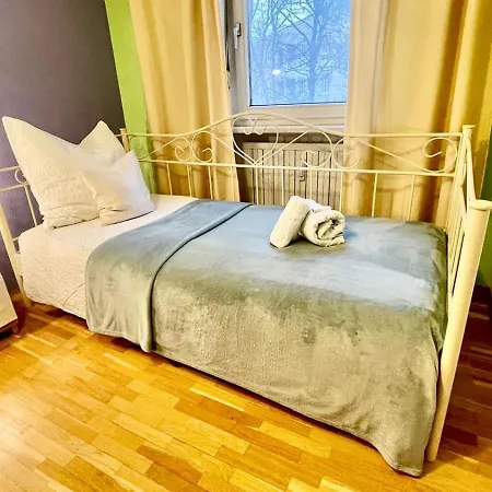 Homestay Charmante Bleibe Fuer Alleinreisende Munich